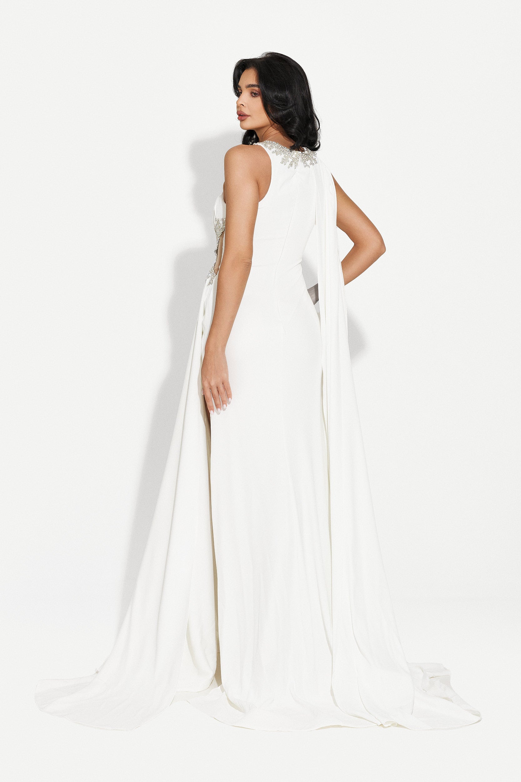 Alexea Bogas hosszú fehér női ruha