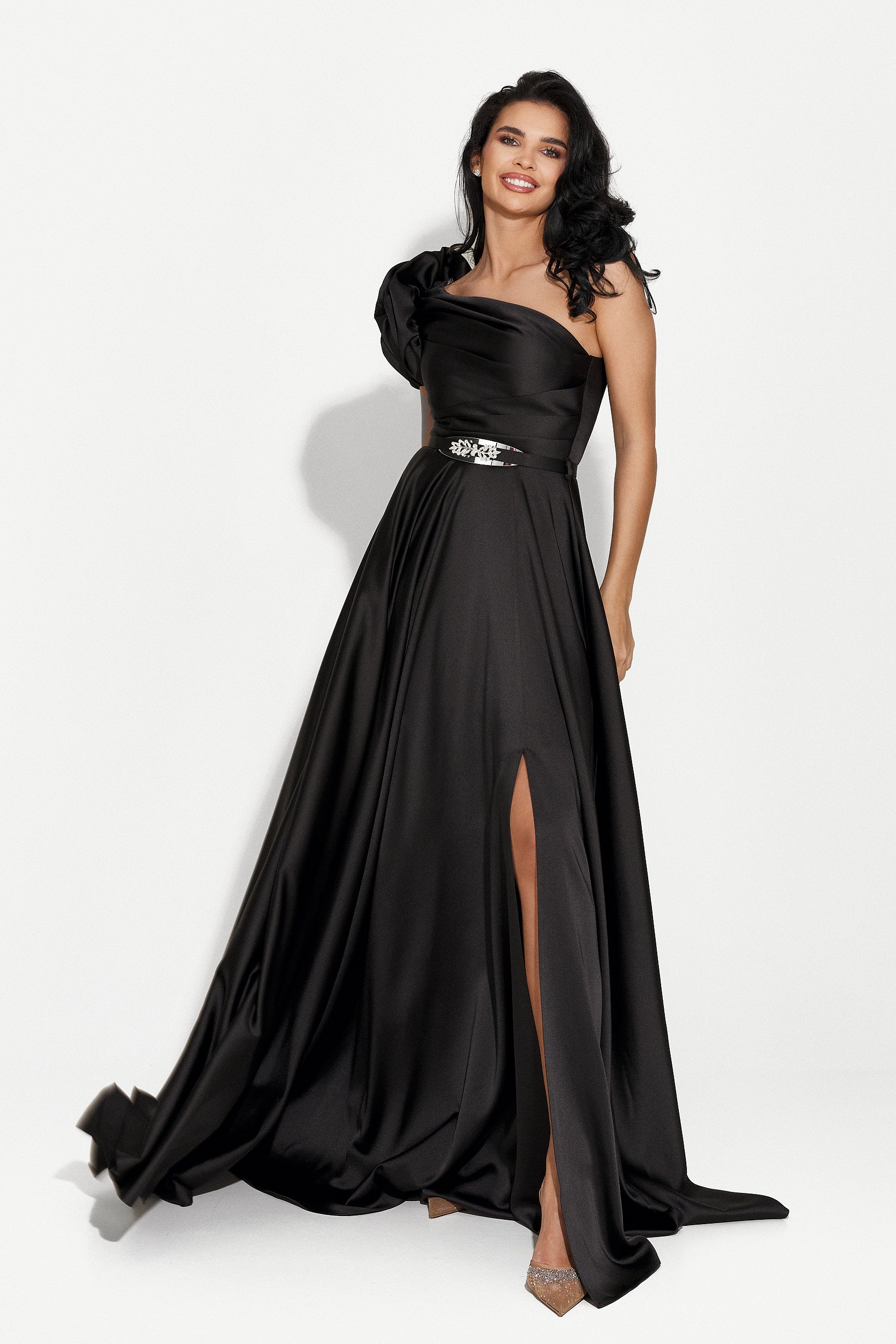 Cimone Bogas hosszú fekete női ruha