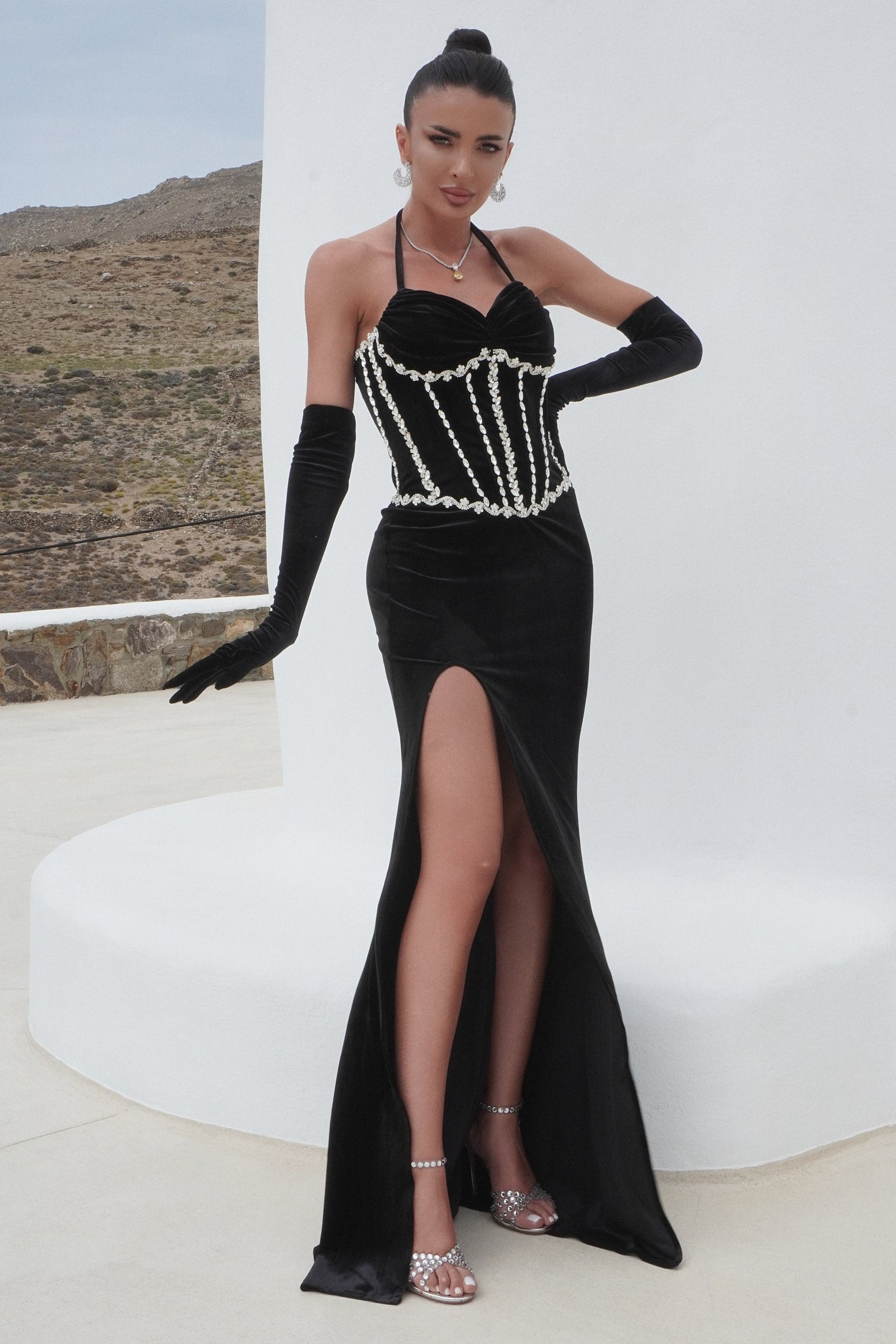 Hosszú fekete női ruha Meriola Bogas