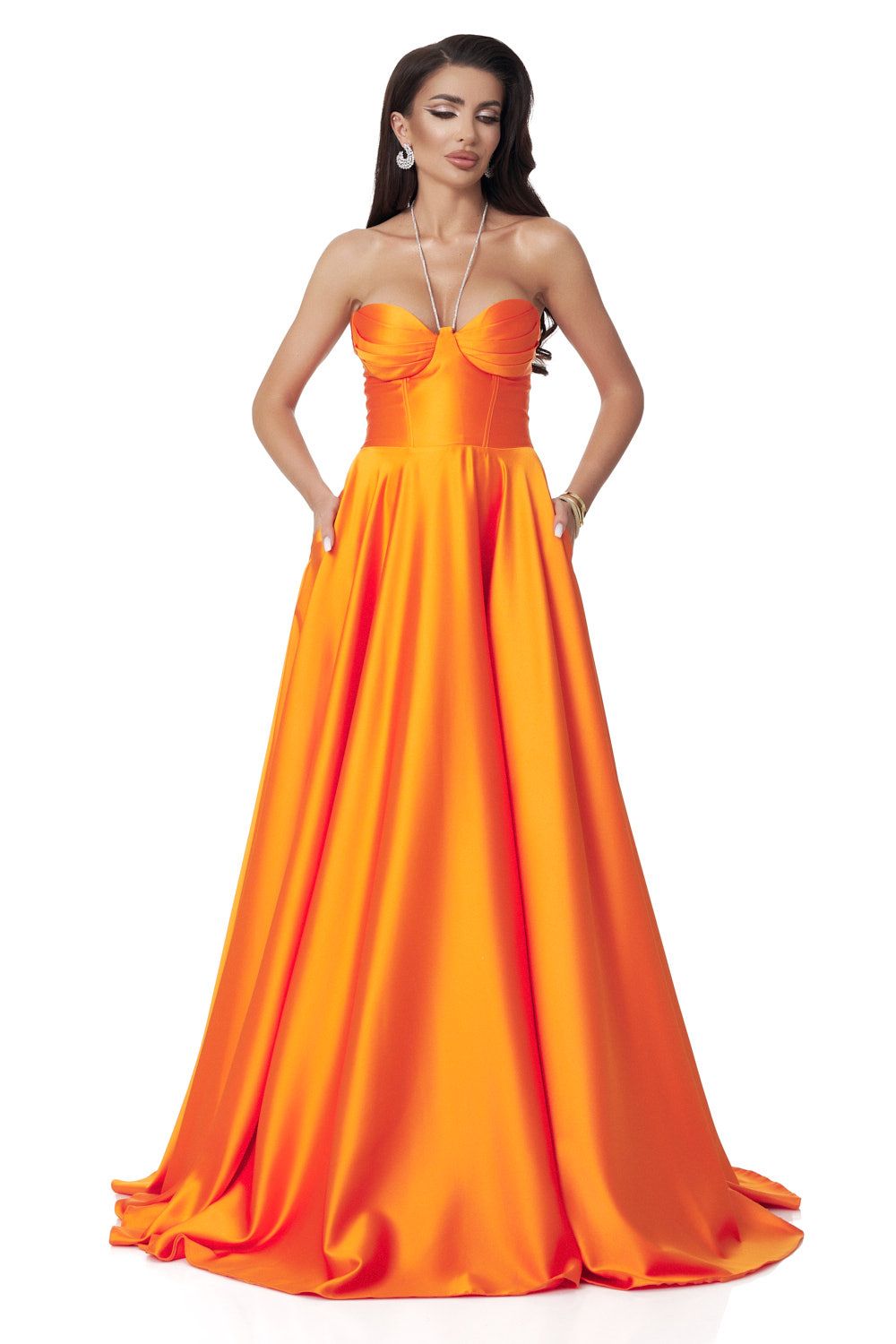 Nayeli Bogas hosszú narancssárga taft női ruha