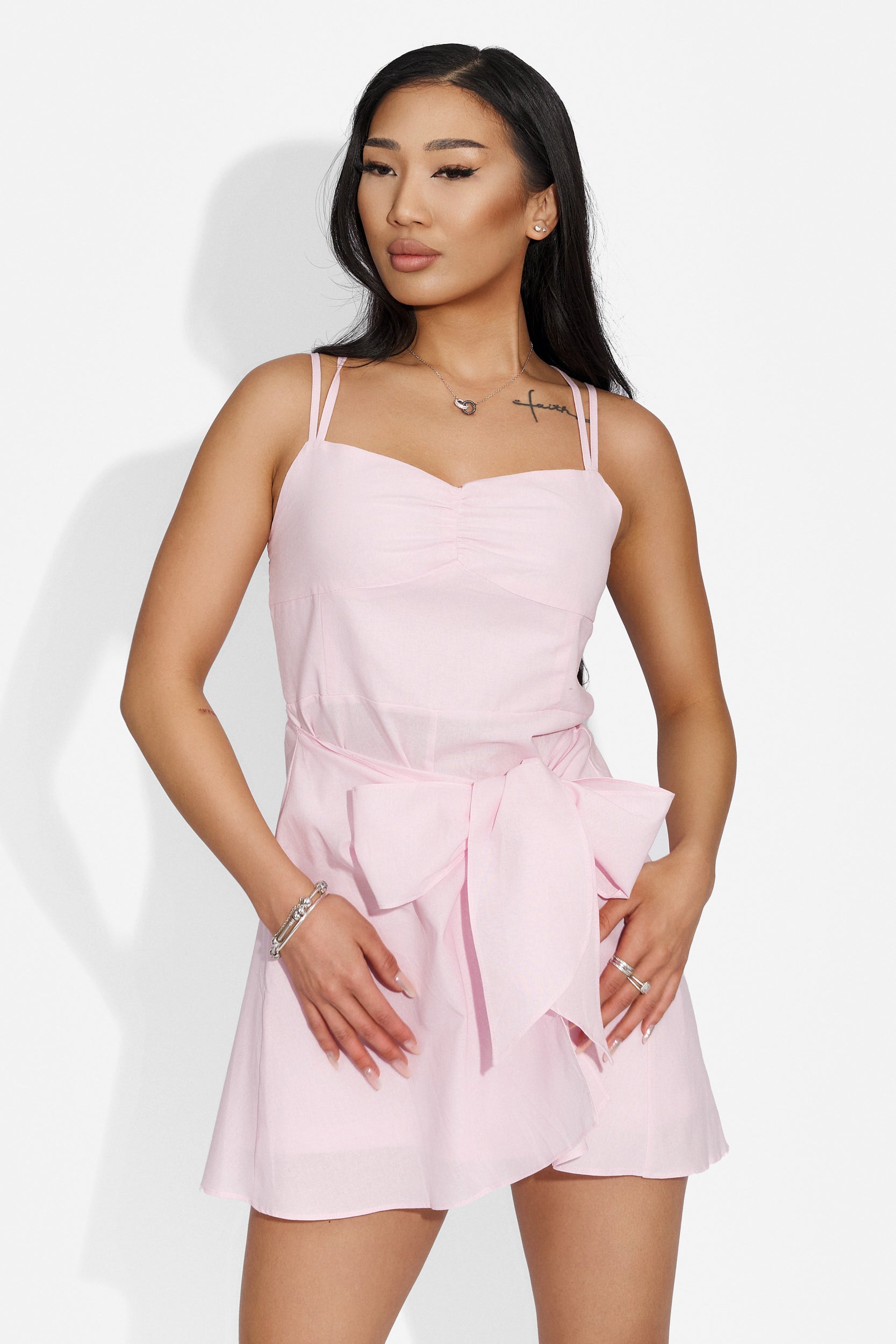 Camelea Bogas rövid rózsaszín női ruha